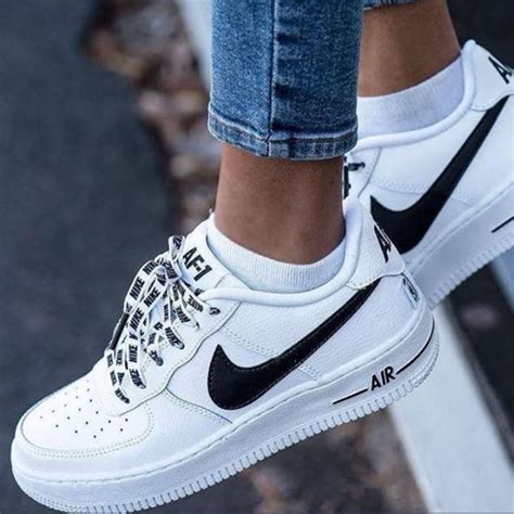 nike air force mit vielen nike zeichen|Nike Air Force 1 schuhe.